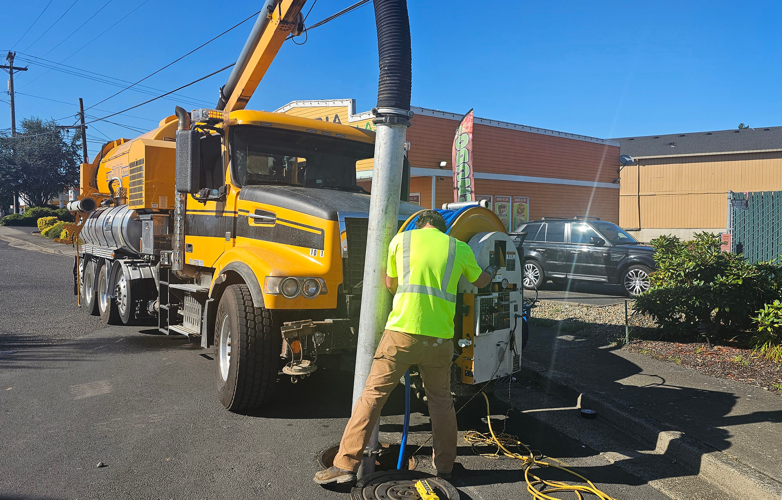 Sarkinen Industrial Pipelining Expands Trenchless Mainline Repairs Throughout Pacific Northwest